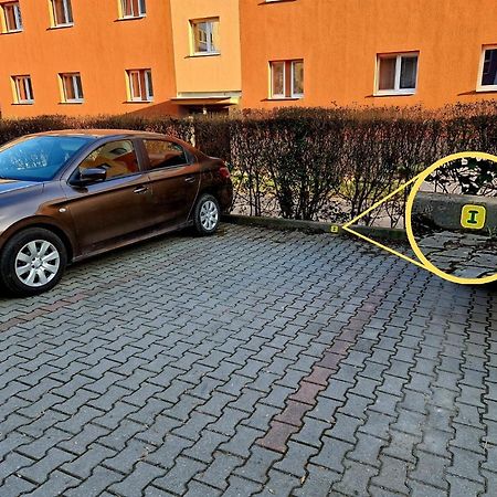 Slnecny Byt V Blizkosti Historickeho Centra Trencin Bagian luar foto
