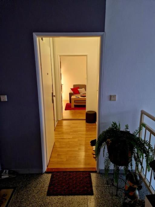 Slnecny Byt V Blizkosti Historickeho Centra Trencin Bagian luar foto